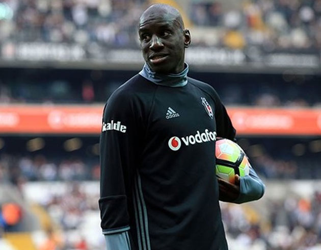 Demba Ba geri dnyor!