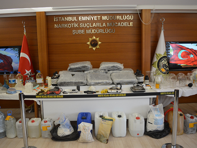stanbul'da uyuturucu operasyonlar: ran'dan kimyager getirmiler