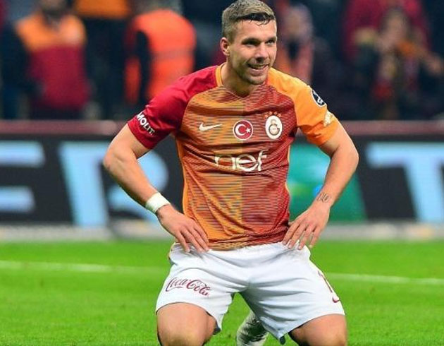 Lukas Podolski, Alman basnna dava ayor!