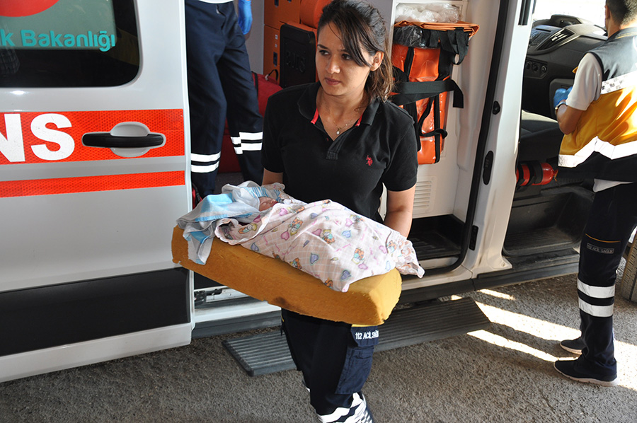 Yeni domu bebek p poetinde bulundu