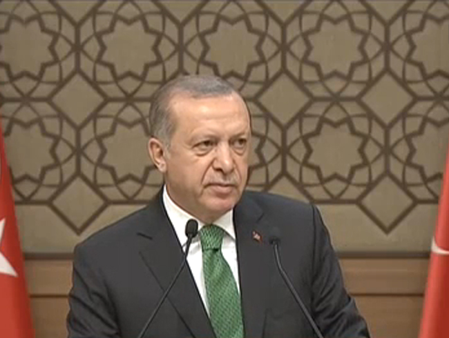 Cumhurba�kan� Erdo�an: Suriye'nin kuzeyinde YPG'ye bir s�zde devlet kurdurmay�z