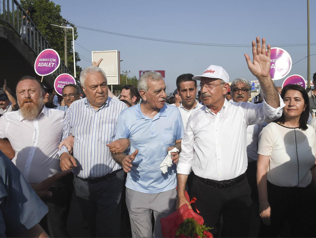 HDP'li yeler, CHP'nin kurultayna katlmama karar ald