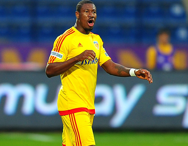 Prejuce Nakoulma Fransa'dan ayrlyor