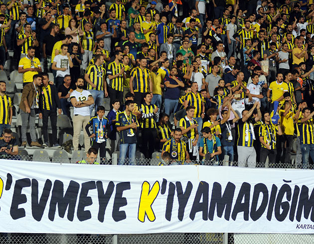 Pierre Webo Genlerbirlii - Fenerbahe man tribnden takip etti