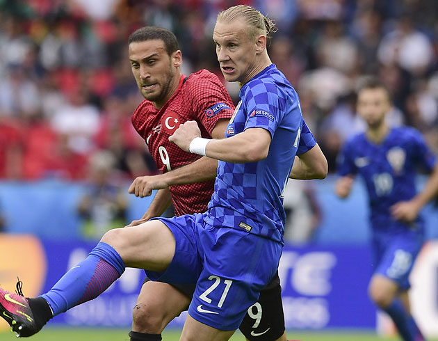 Dinamo  Kiev Vida iin 4,5 milyon euro istedi