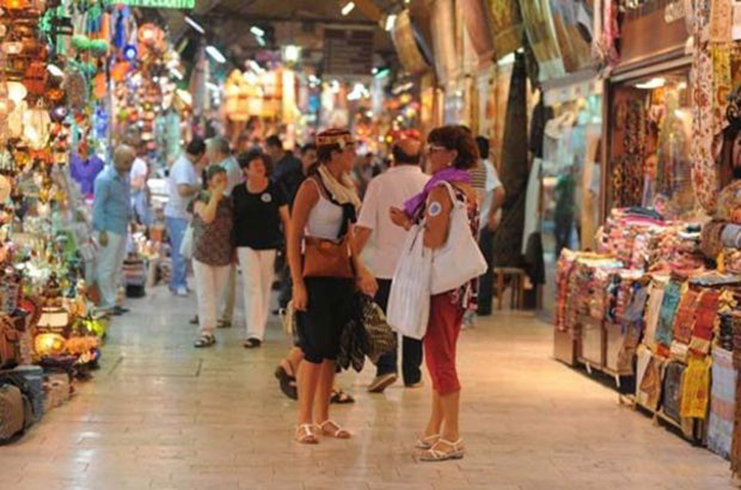 stanbul'da turistleri kandran 69 iletme kapatld