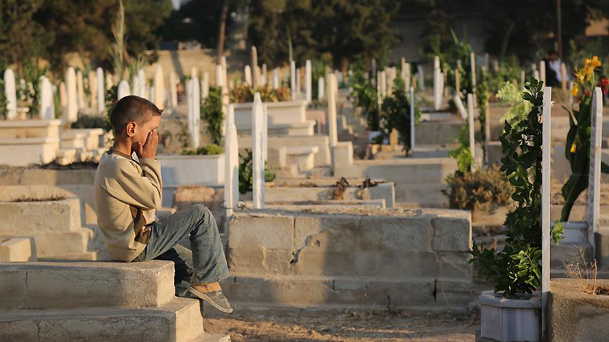 Suriye'de halk bayrama buruk girildi