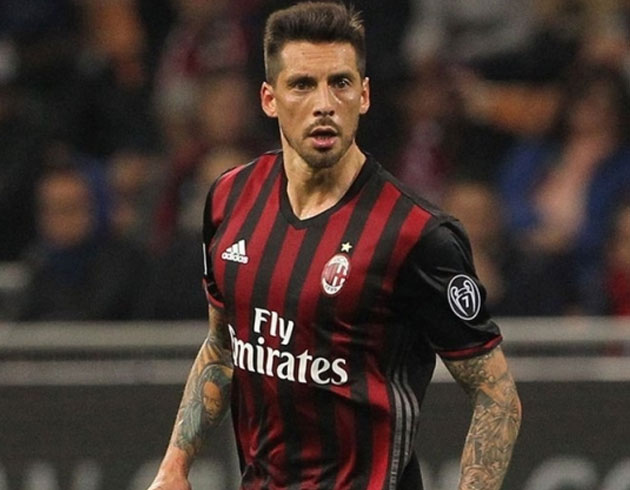 Muharrem Usta: Milan'n Sosa'y UEFA listesine almas bir eyi deitirmez