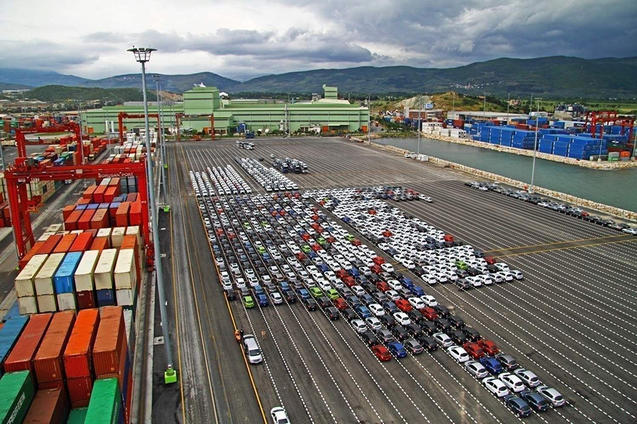 Otomotiv ihracat Austos aynda tatile ramen yzde 9,4 artt
