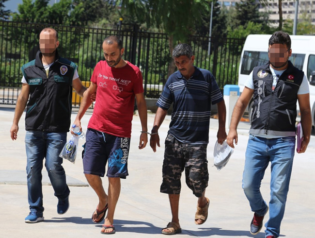 Uyuturucu zanlsndan gazetecilere: Bayramda ekmeyin
