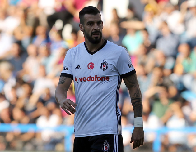 Beikta zorlu Karabkspor deplasmanndan  puanla dnd