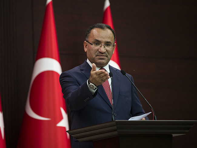 Bekir Bozda: Almanya, ABnin patronu deil