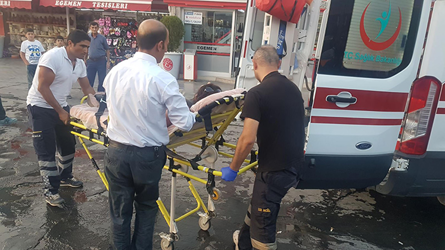 Manisa'da kaynpederi gelinini baklad