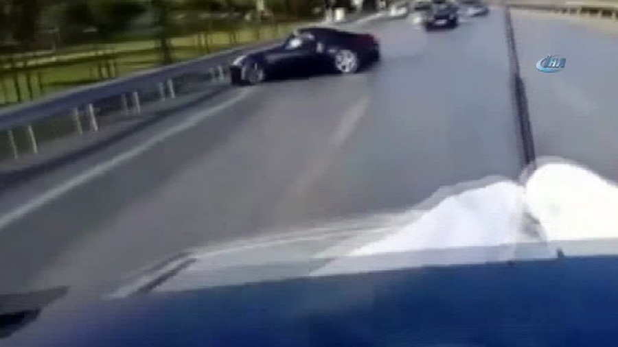 Drift yapan magandann ovu bariyerlere arpmasyla son buldu