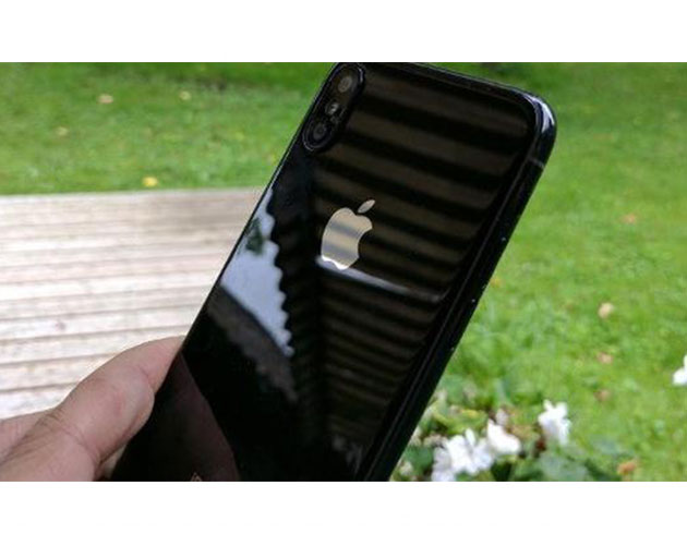 Krmz iPhone X saatler kala szd