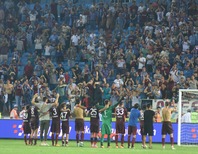 Taraftarlarn bekledii transferlerin gereklemesine ramen Trabzonspor Kulb kombinelere olan ilgisizliin aknln yayor