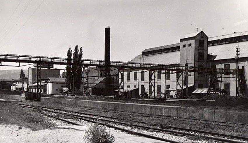 90 yllk fabrikann bacas yeniden ttecek