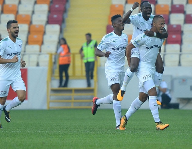 Bursaspor deplasmanda Evkur Yeni Malatyaspor'u 4-2 malup etti