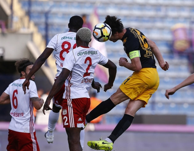 Sivasspor deplasmanda Osmanlspor 4-2 malup etti