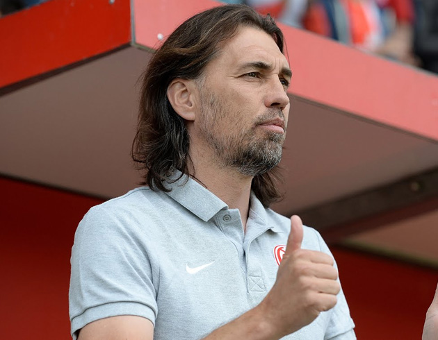 Bundesliga ekiplerinden Wolfsburg, teknik direktr Martin Schmidt ile anlamaya vard