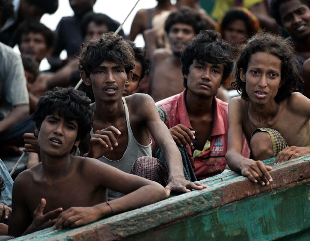 Rohingya kamplar sele teslim oldu