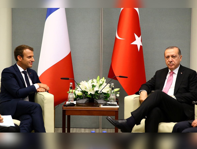 Cumhurbakan Erdoan'dan kritik temaslar