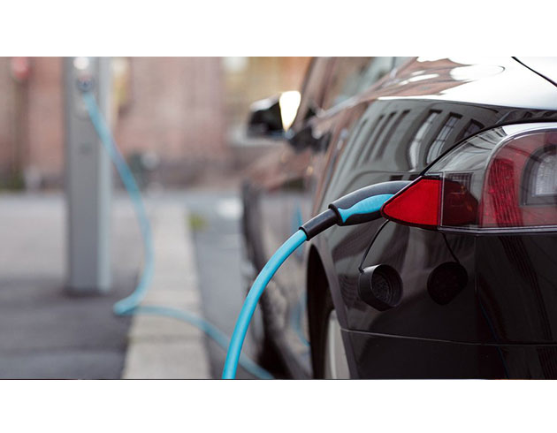 Elektrikli otomobiller petrol devlerini zecek