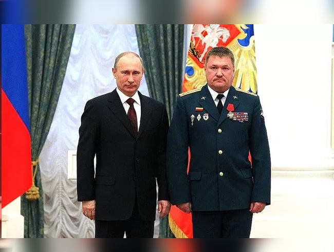 Rus general Suriye'de DEA saldrsnda ldrld