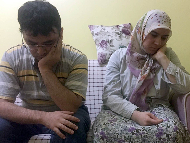 Erzurumda FET֒nn 'MT imam' kar-koca 'gaybubet evi'nde yakaland