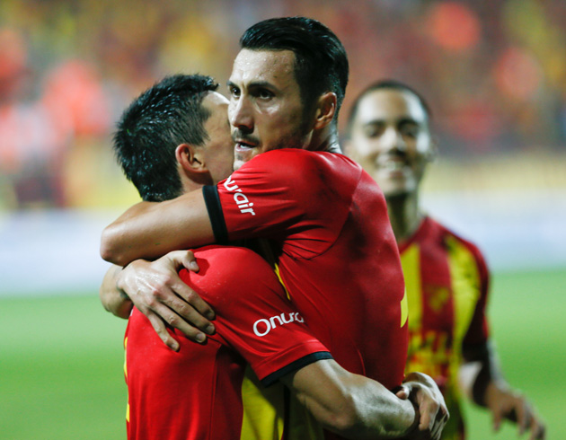 Sivasspor manda hat-trick yapan Gztepe'nin golcs Adis Jahovic, kariyerinde 7. kez bu sevinci yaad