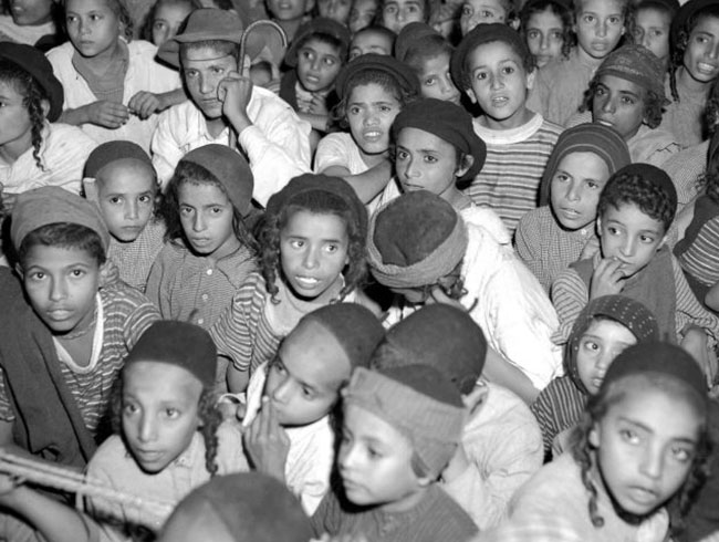 srail'de 1950'li yllarda gizemli bir ekilde kaybolan binlerce Yahudi bebek iin gsteri dzenlendi