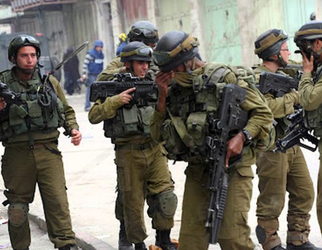 srail askerleri Filistinli gazeteciyi gzaltna ald