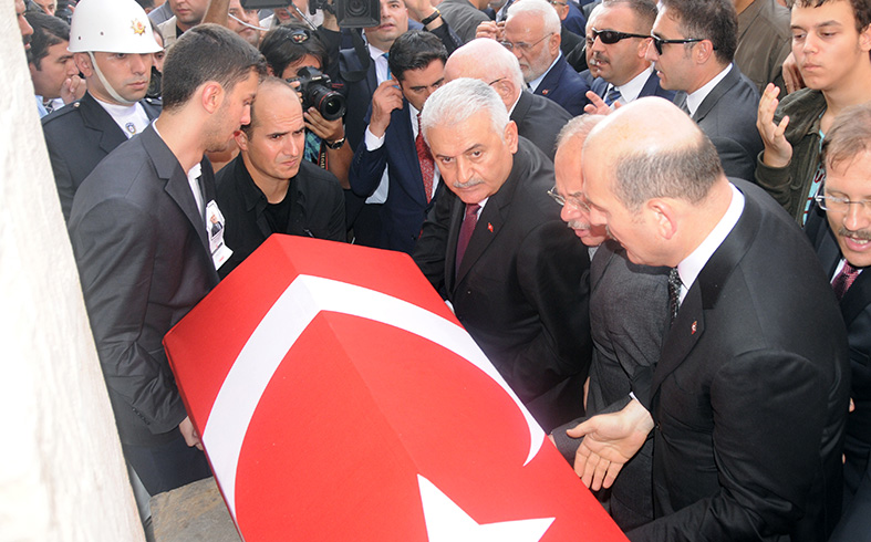 AK Parti Gaziantep Milletvekili Abdulkadir Yksel son yolculuuna uurland