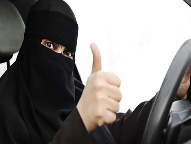 Suudi Arabistan'da kadnlarn otomobil kullanmasna izin kt