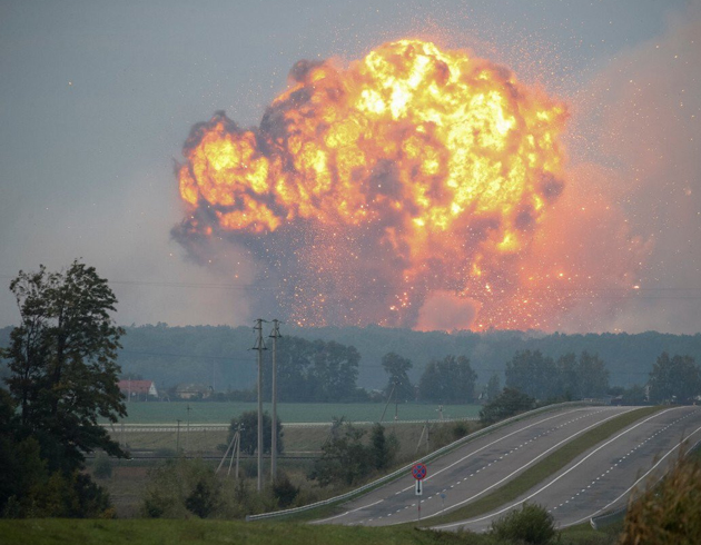 Ukrayna'da askeri mhimmat deposunda patlama meydana geldi
