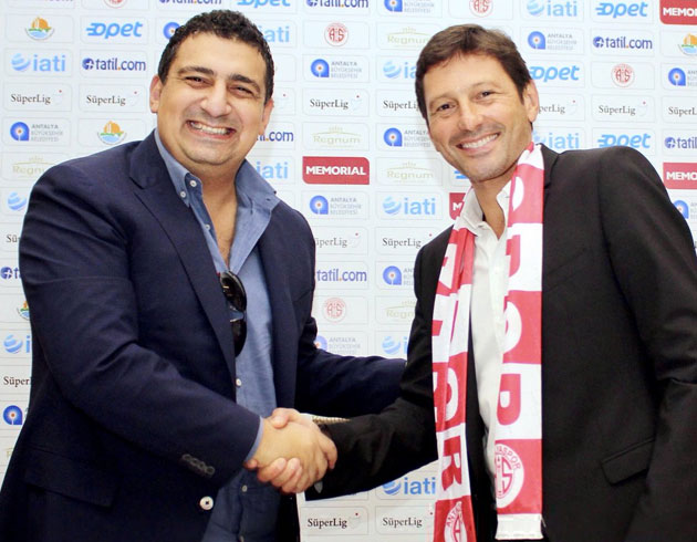 Antalyaspor Leonardo ile 2 yllk anlama yapt