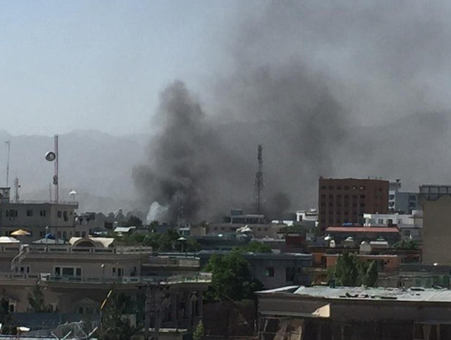 Afganistan'da bombal saldr: 3 l, 16 yaral!