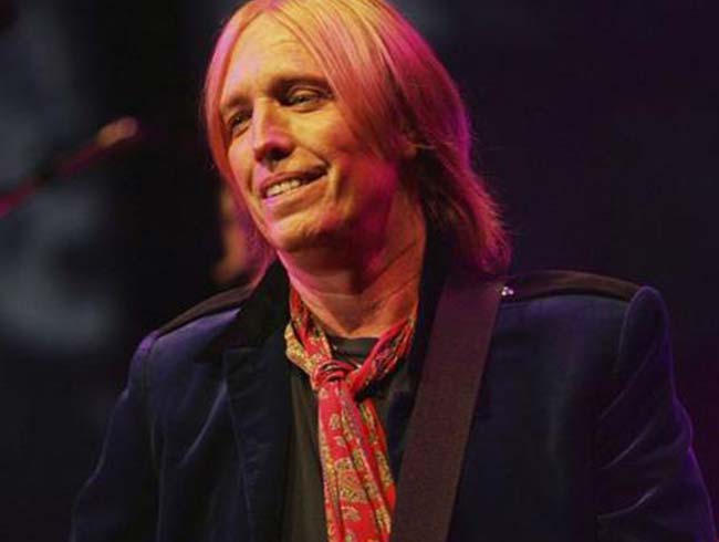 Rock mzik yldz Tom Petty hayatn kaybetti