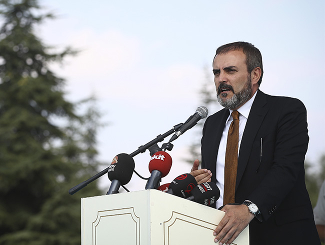 AK Parti Szcs: Baz belediye bakanlarnn istifalarnn istendii iddialar doru deil