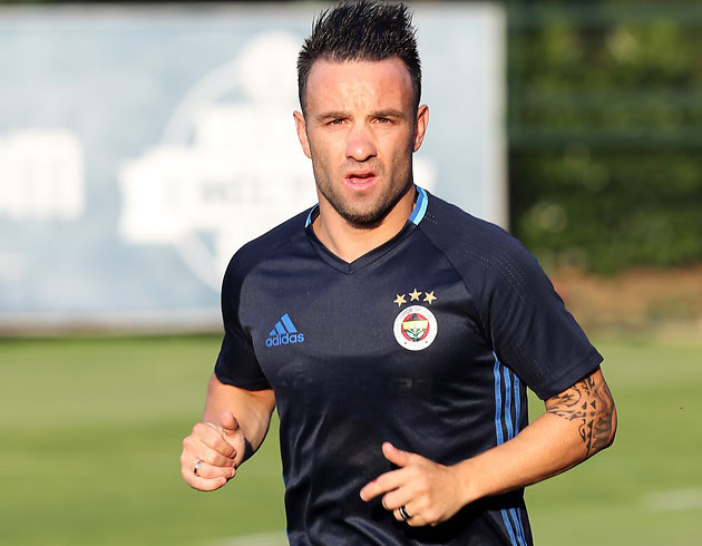 Valbuena: G.Sarayl futbolcularla fotoraf ekilmeme konusunda uyarldm