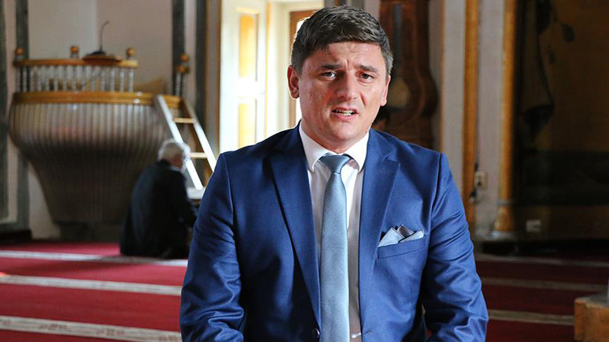 Kur'an tilaveti birincisi Asani: T�rkiye'deki e�itimimin, hayat�mda �ok b�y�k katk�lar� oldu