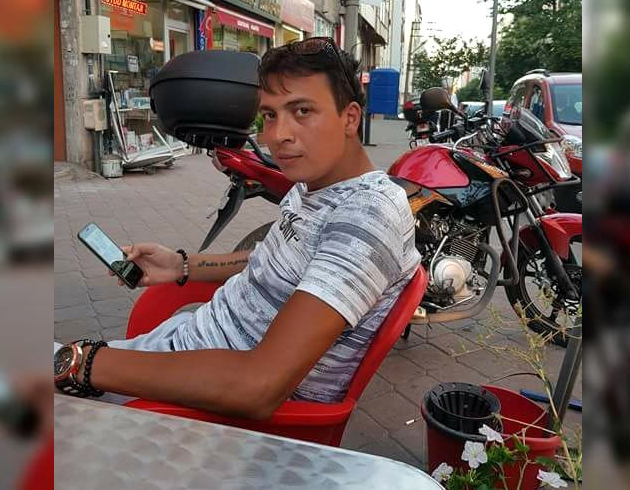 Kask takmayan motosikletlinin kafas koptu