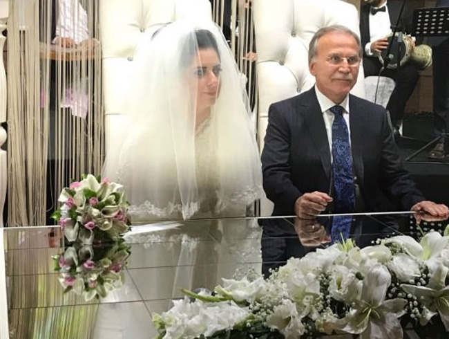 TBMM eski Bakan ve AK Parti Karabk Milletvekili Mehmet Ali ahin evlendi