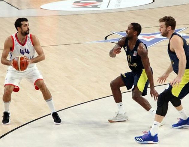 Anadolu Efes: 84 Fenerbahe Dou: 80 