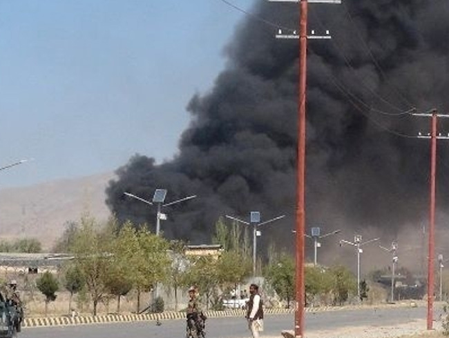 Afganistan'da cami yaknlarnda patlama: 40 l  
