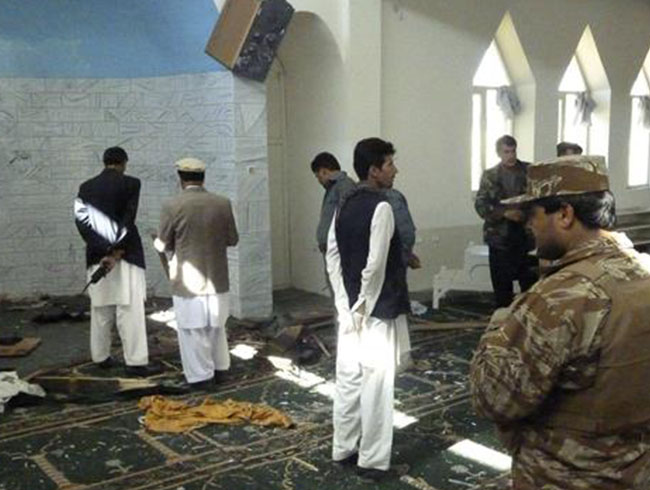 Afganistan'da cami saldrsnda hayatn kaybedenlerin says 56'ye ykseldi      