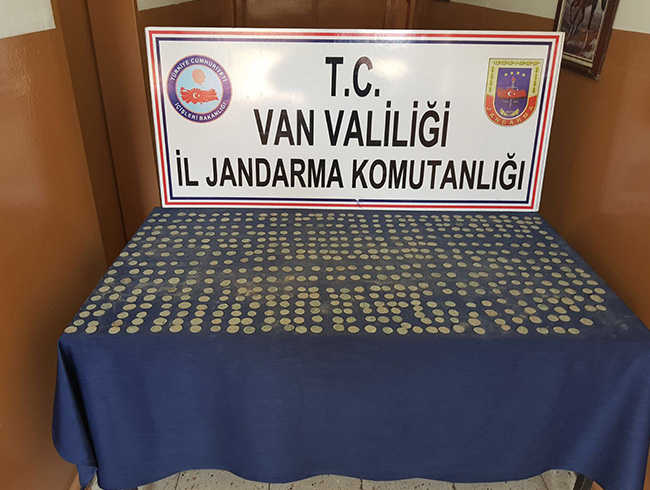 Van'da jandarmann tarihi eser operasyonu  