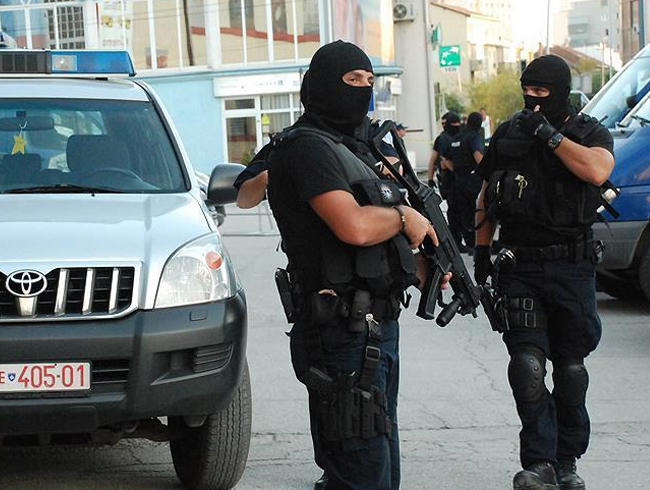 FET zanls Kosova'da yakaland