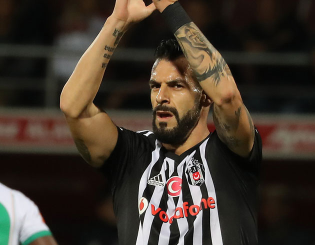 Soldado'dan Negredo'ya tebrik