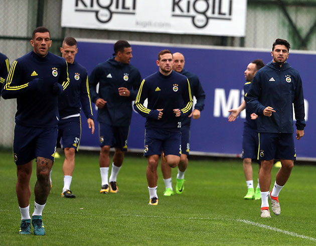 Fenerbahe'de Alper Potuk ile Hasan Ali Kaldrm kart snrnda